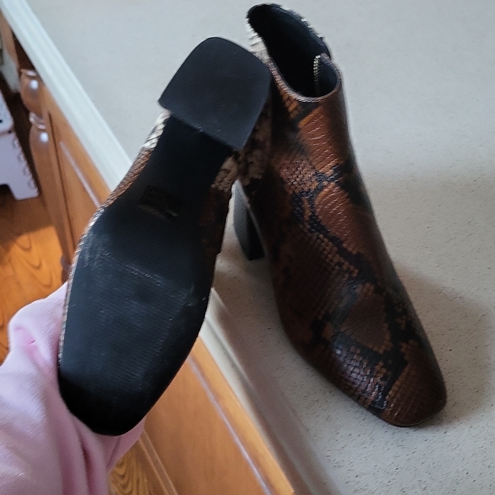 aldo leather snake booties like new - Picture 3 of 6